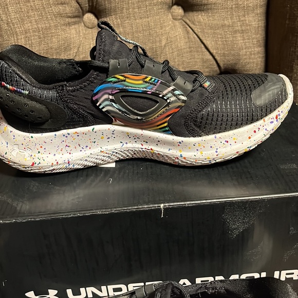 Under Armour Flow Velociti MVMNT Pride women's 6 - Picture 6 of 11